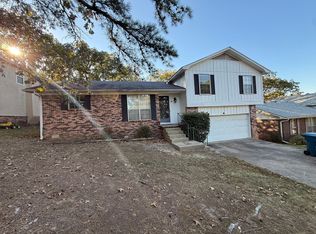 14 Feldspar Ct, Little Rock, AR 72212
