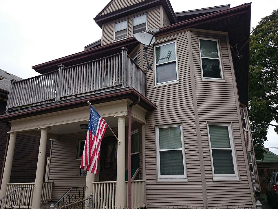 2nd image of 36 Granville St