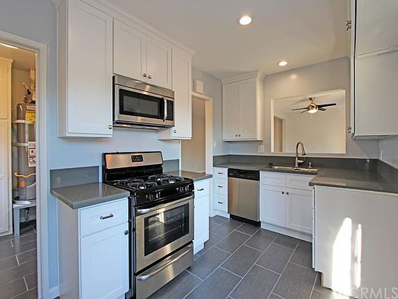 5th image of 10428 Somerset Blvd