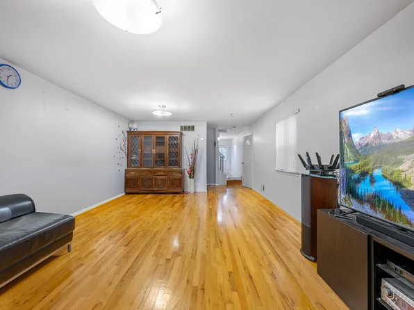 21 Leewood Loop image 6 of 19