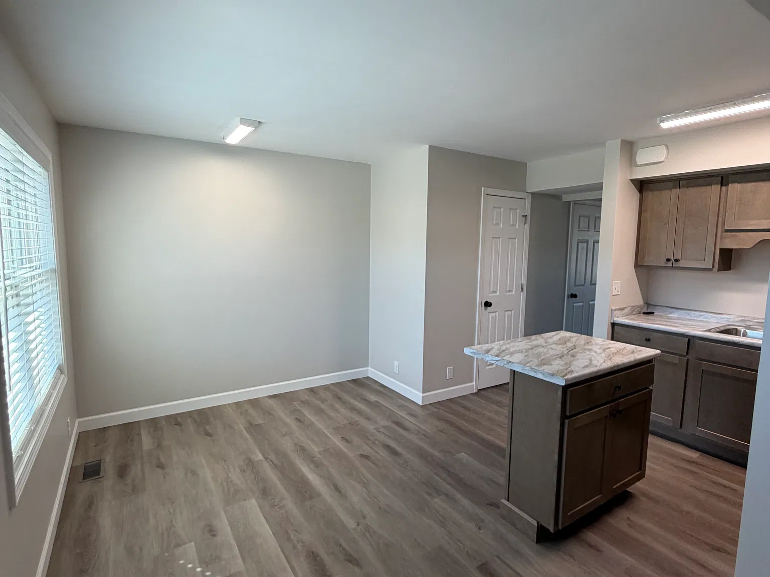 2 bed, 1.5 bath, $1,150 — Photo 2