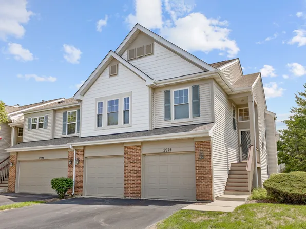 2921 Saganashkee Ln, Naperville, IL 60564