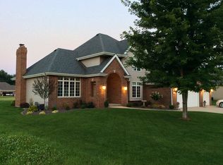140 Barrington Dr, Bourbonnais, IL 60914
