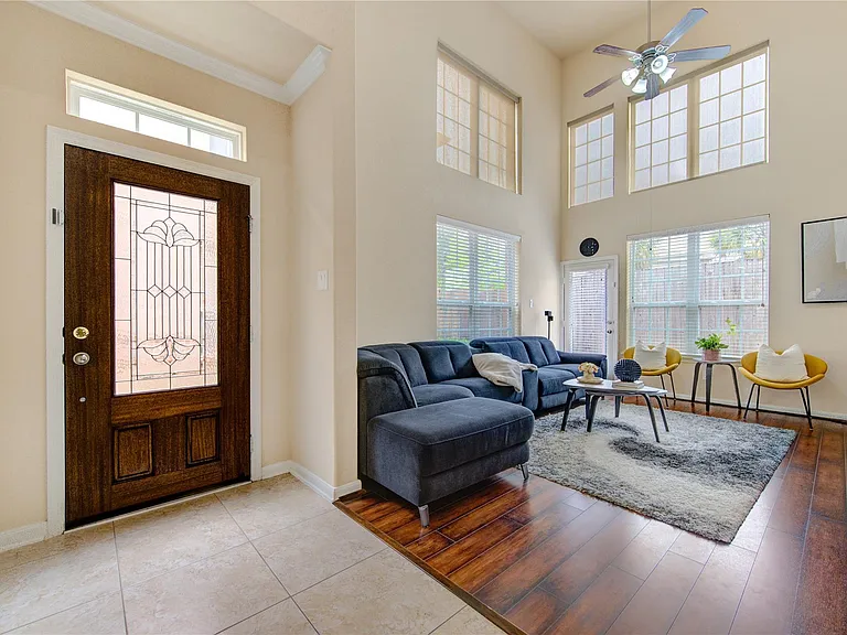 1243 Glenwood Canyon Ln — Photo 13