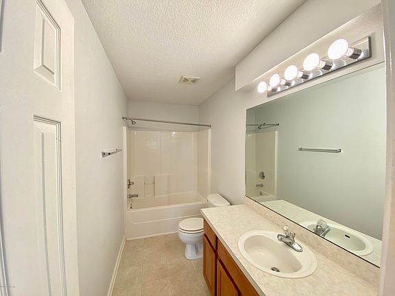5th image of 4747 Playpen Dr