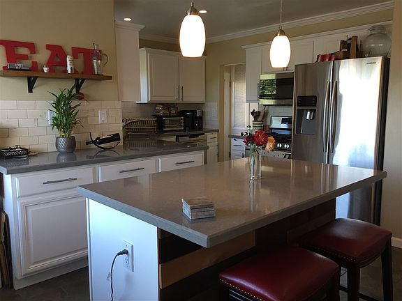 5th image of 4385 Saratoga Ave