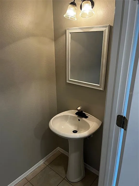 2 bed, 2.5 bath, 1110 sqft, $1,895 — Photo 4