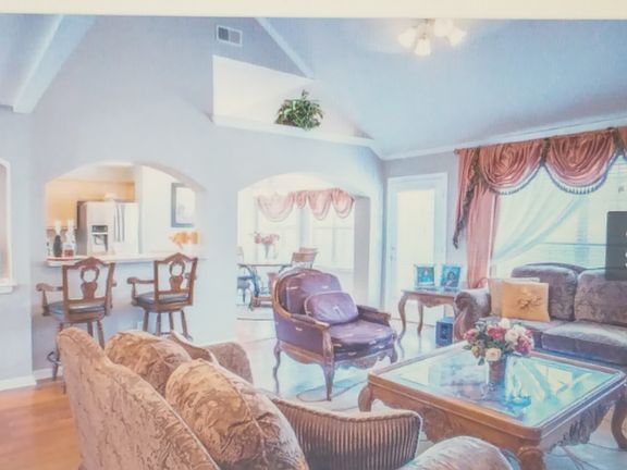 3rd image of 2627 Plum Creek Dr