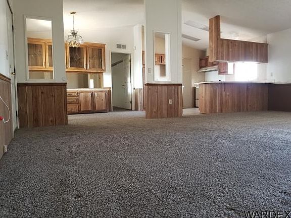 3rd image of 8001 S Evergreen Dr