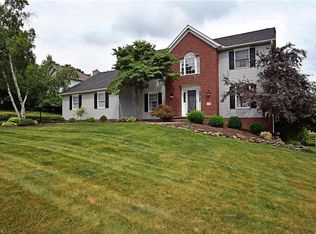 6184 Rockside Cir NW, Canton, OH 44718