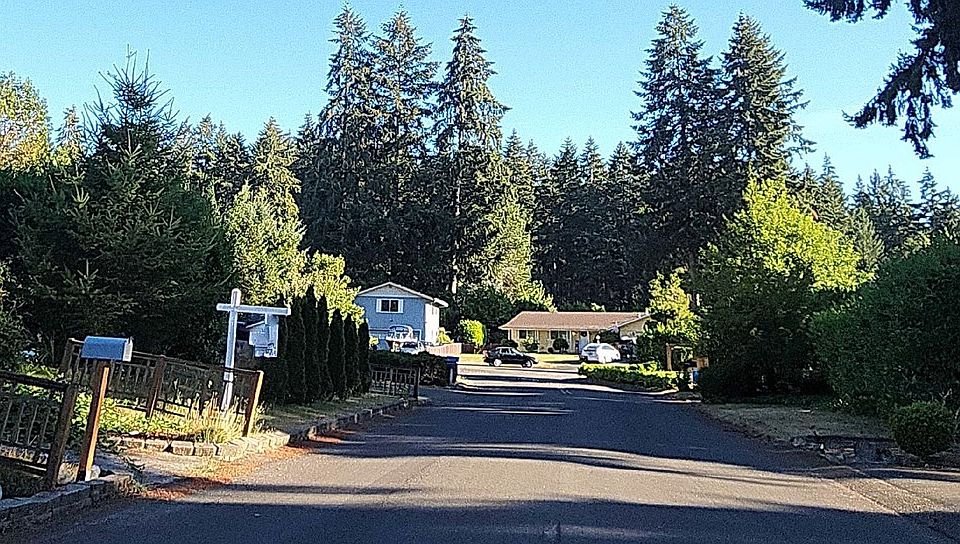 2nd image of 10870 113th Ave SW