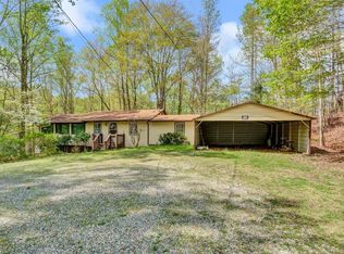 4157 Smith Mountain Rd, Penhook, VA 24137