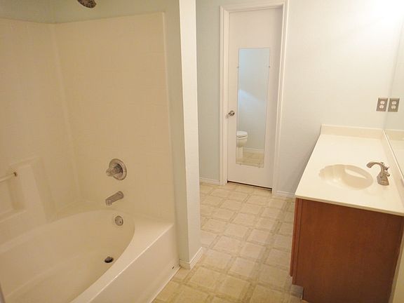 5th image of 1701 Audrey Dr