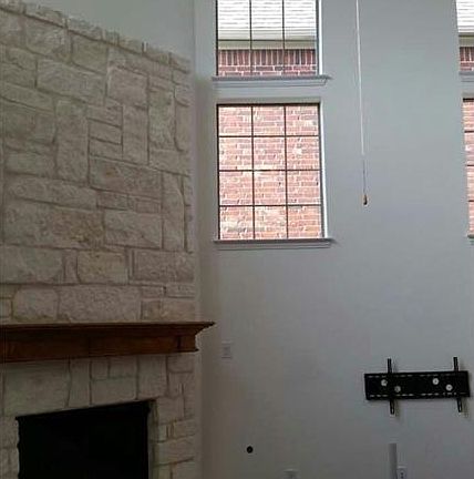 2nd image of 7104 Dry Creek Dr