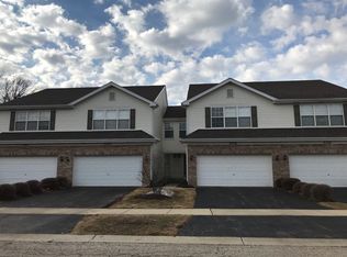 2326 Stoughton Cir, Aurora, IL 60502