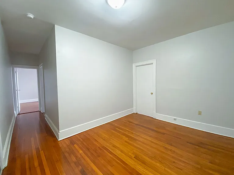 291 Buckingham St / Luca Investments LLC — Photo 46