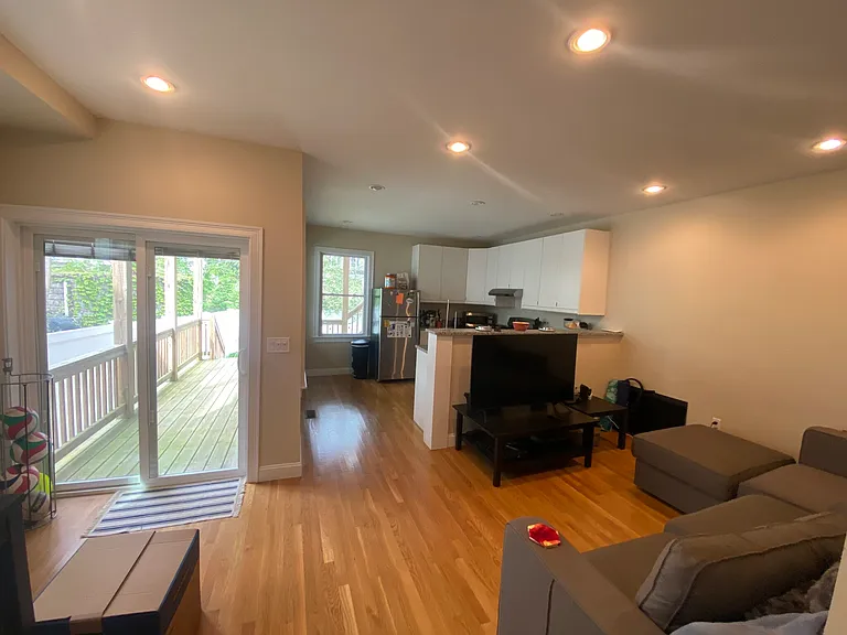 739 Somerville Ave #1 — Photo 2
