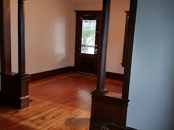 2525 W 4th St — Photo 13