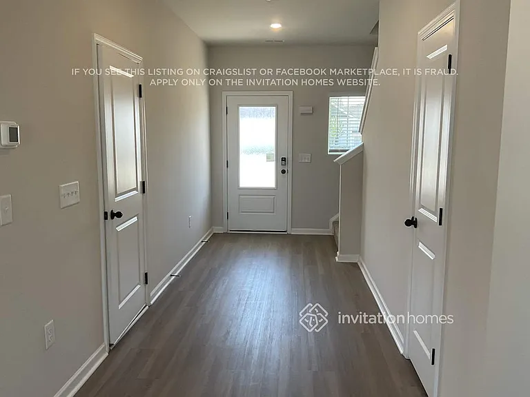 3331 Fox Hall Dr — Photo 2