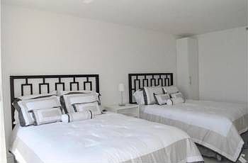 3rd image of 5445 Collins Ave #??6