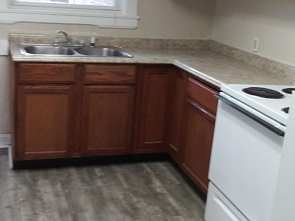 Whole kitchen