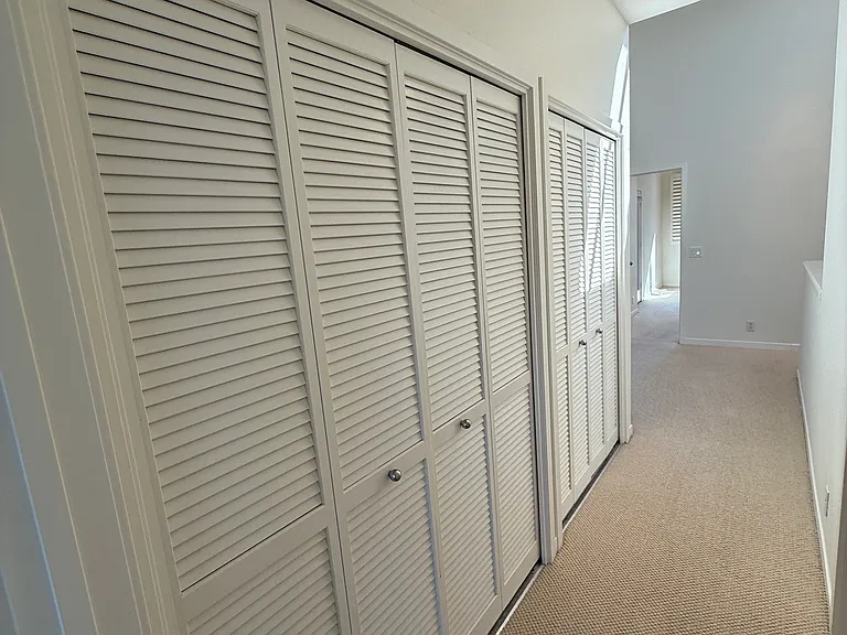 6052 Shelter Bay Ave — Photo 37