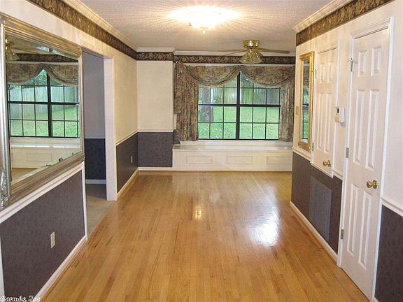 3rd image of 8209 Windsor Valley Dr