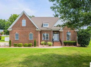 770 Peppers Mill Dr, Paducah, KY 42001