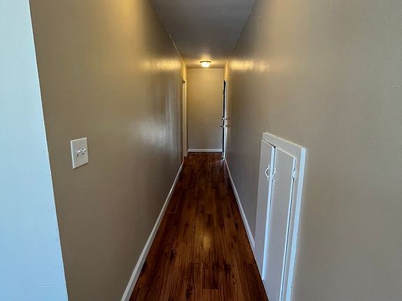 5th image of 13545 Vanowen St #2