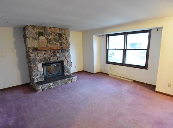 3rd image of 235 Lakeview Ave