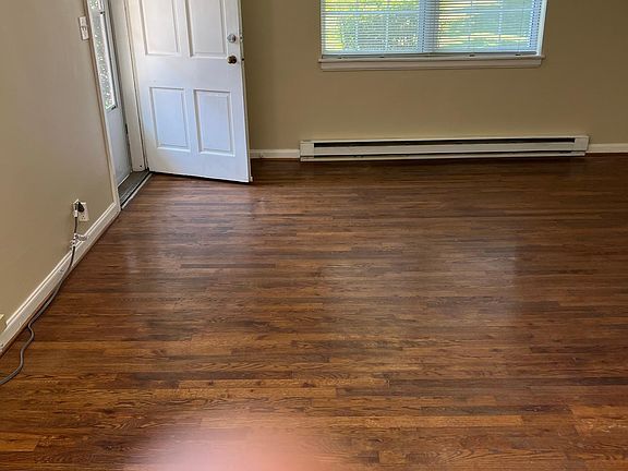 4th image of 1412 Clifton Ln Unit B