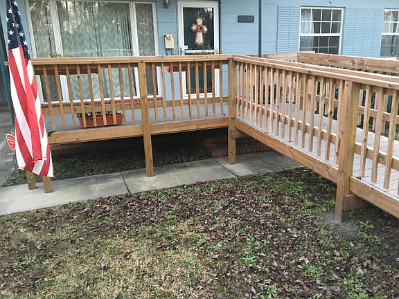 Wheelchair accessible ramp