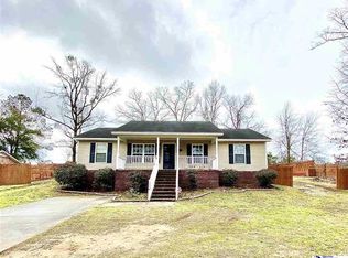 904 E Howe Springs Rd, Florence, SC 29505