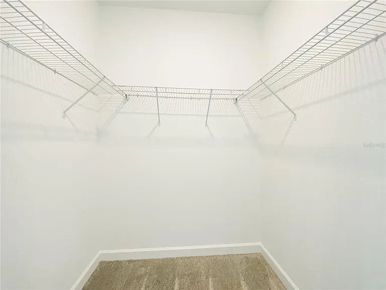 977 Leader St — Photo 22