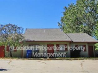 2811 Ridge Ct APT A, Lawrence, KS 66046