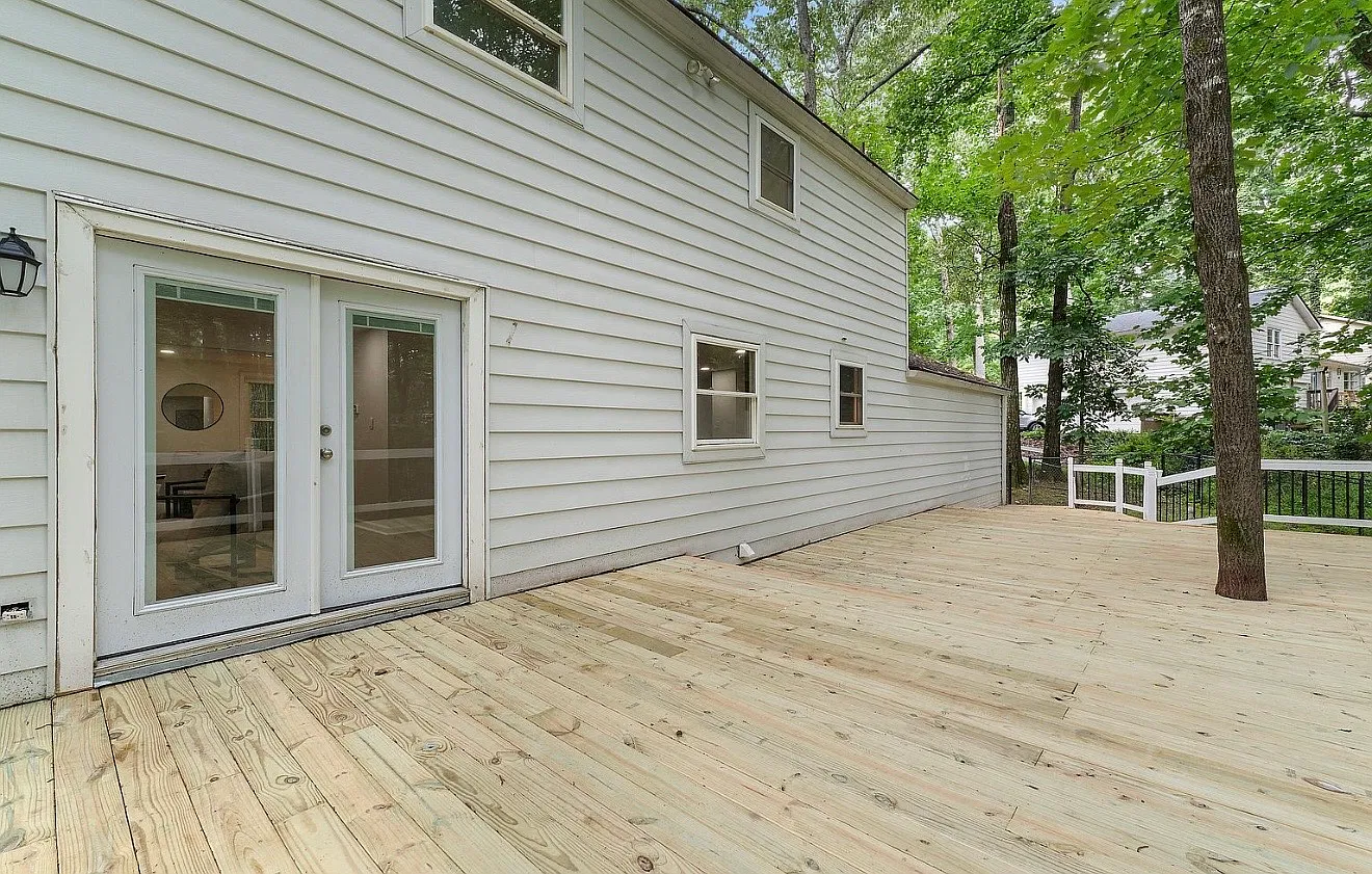 1700 Ellenwood Dr NE — Photo 4