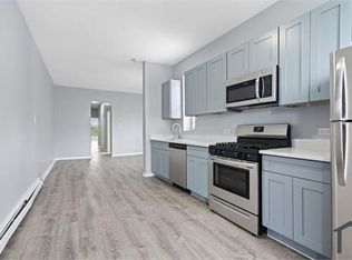 4522 S Vincennes Ave Floor 1, Chicago, IL 60653