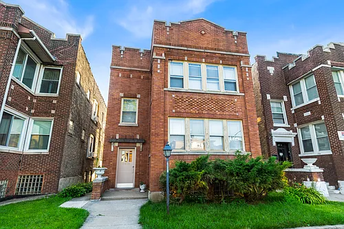 8030 S Justine St #2 Photo 1