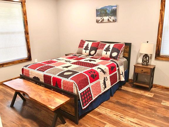 2nd image of 31 Dream Forest Ln