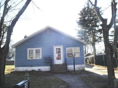 10 Penn St, Lake Grove, NY, 11755