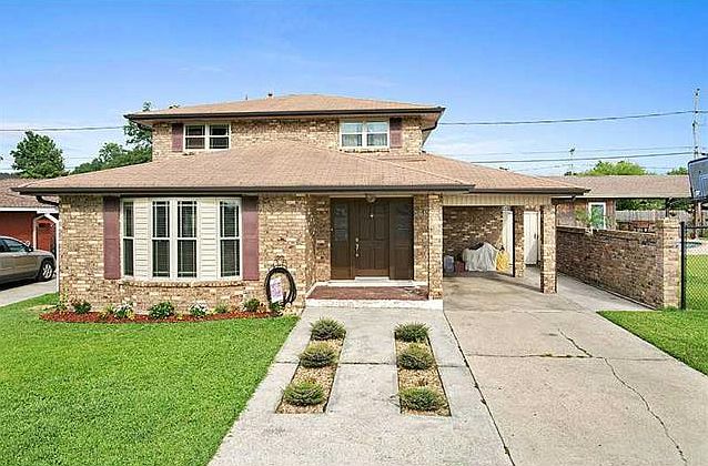 1st image of 2613 Golden Dr