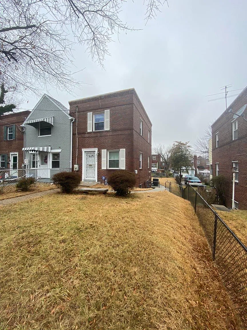 4049 Martin Luther King Jr Ave SW photo 1