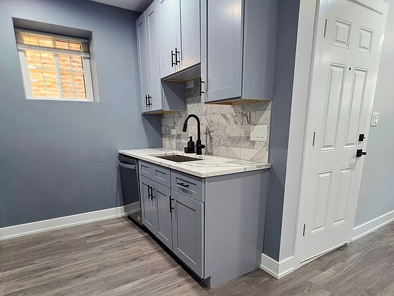 5th image of 6126 S Eberhart Ave #G