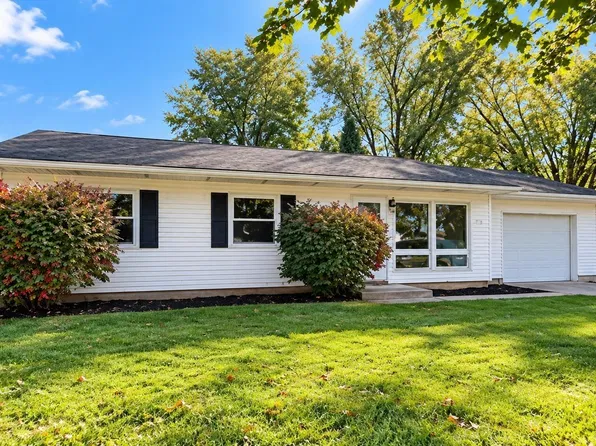7427 Capri Dr, Fort Wayne, IN 46819
