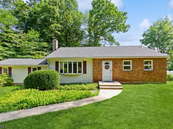 165 Gates Ave, Long Hill Twp., NJ 07933