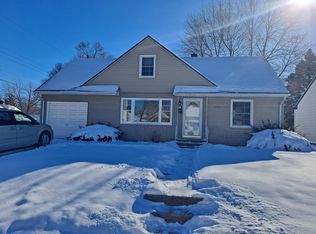 1419 Leaman Pl, Rockford, IL 61108