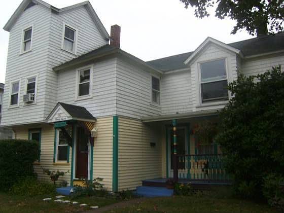 1st image of 97 Narragansett Ave