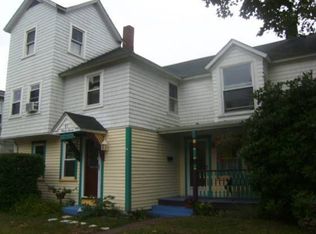 97 Narragansett Ave, Narragansett, RI 02882