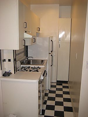 4th image of 273 W 90th St APT 4