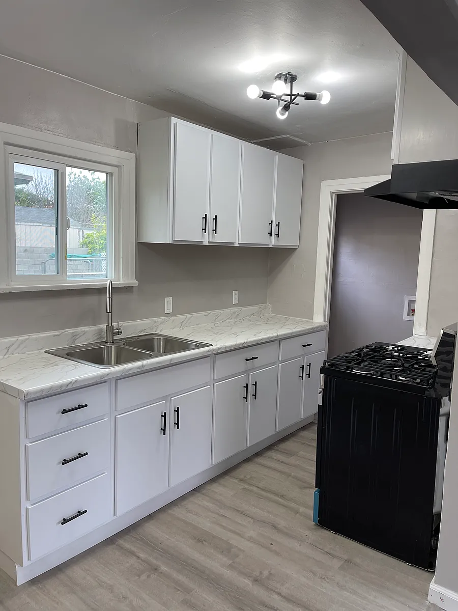 Building Photo - 1617 W 216th St #1617